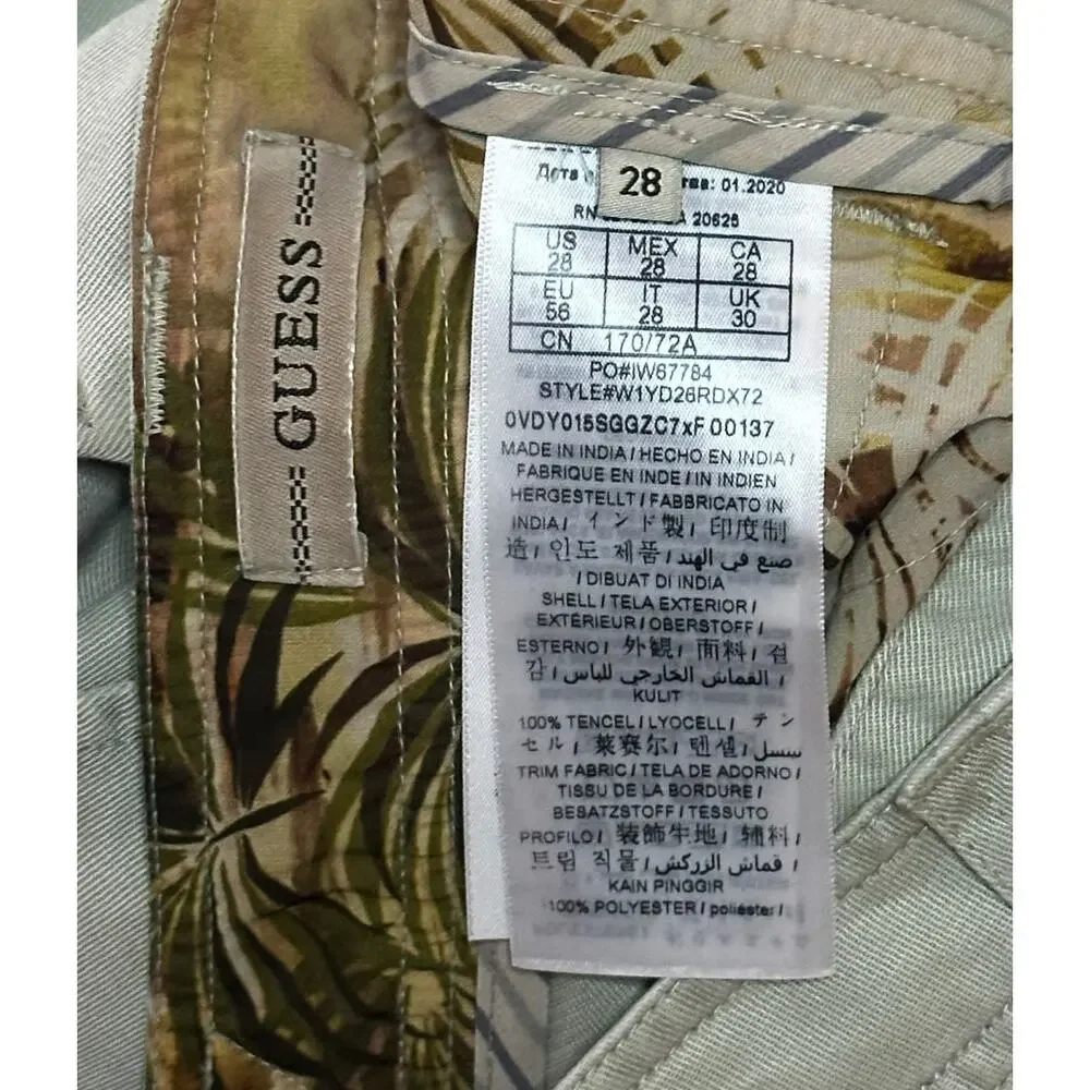 New GUESS Iris Cargo Cuffed Shorts Utility Light Green Baggy Beach Pool Cruise